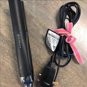 GHD Platinum Professional Md# S8T262  Flat Iron